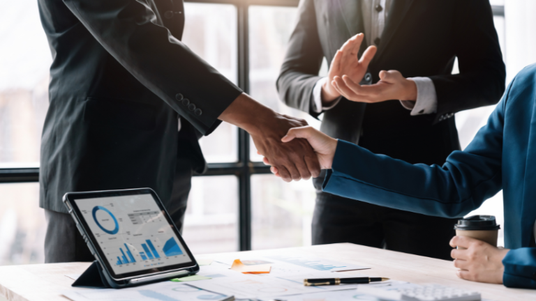 Hebron Costa Cruz de Oliveira destaca como a ética profissional é indispensável para consolidar credibilidade.