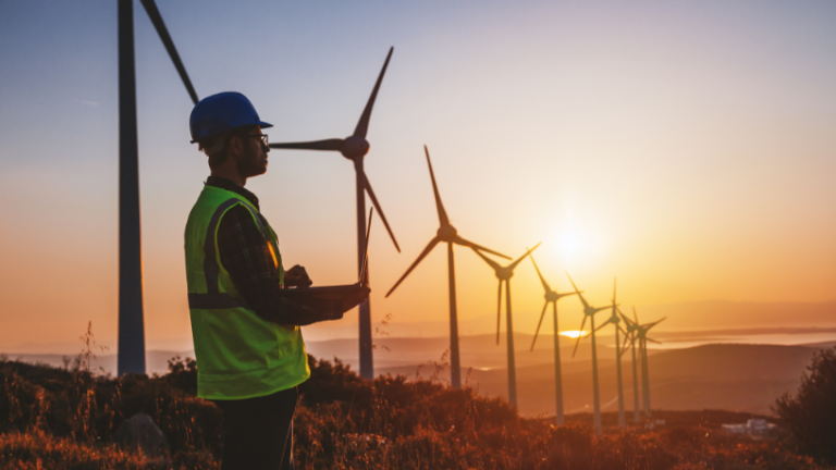 Felipe Schroeder dos Anjos destaca o papel essencial do engenheiro na transição para uma matriz energética limpa e sustentável.