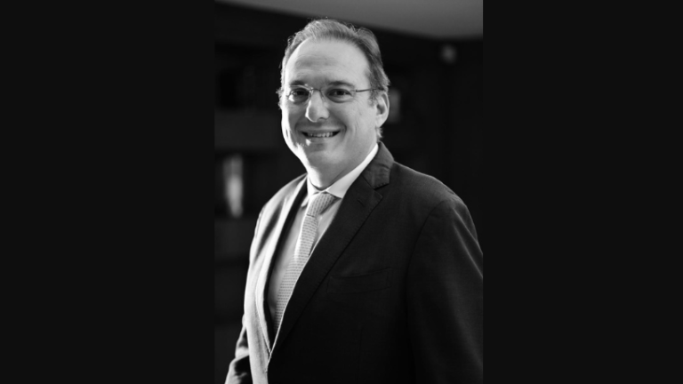 Rodrigo Gonçalves Pimentel apresenta um guia completo sobre cada etapa da recuperação judicial, do pedido inicial à homologação final.